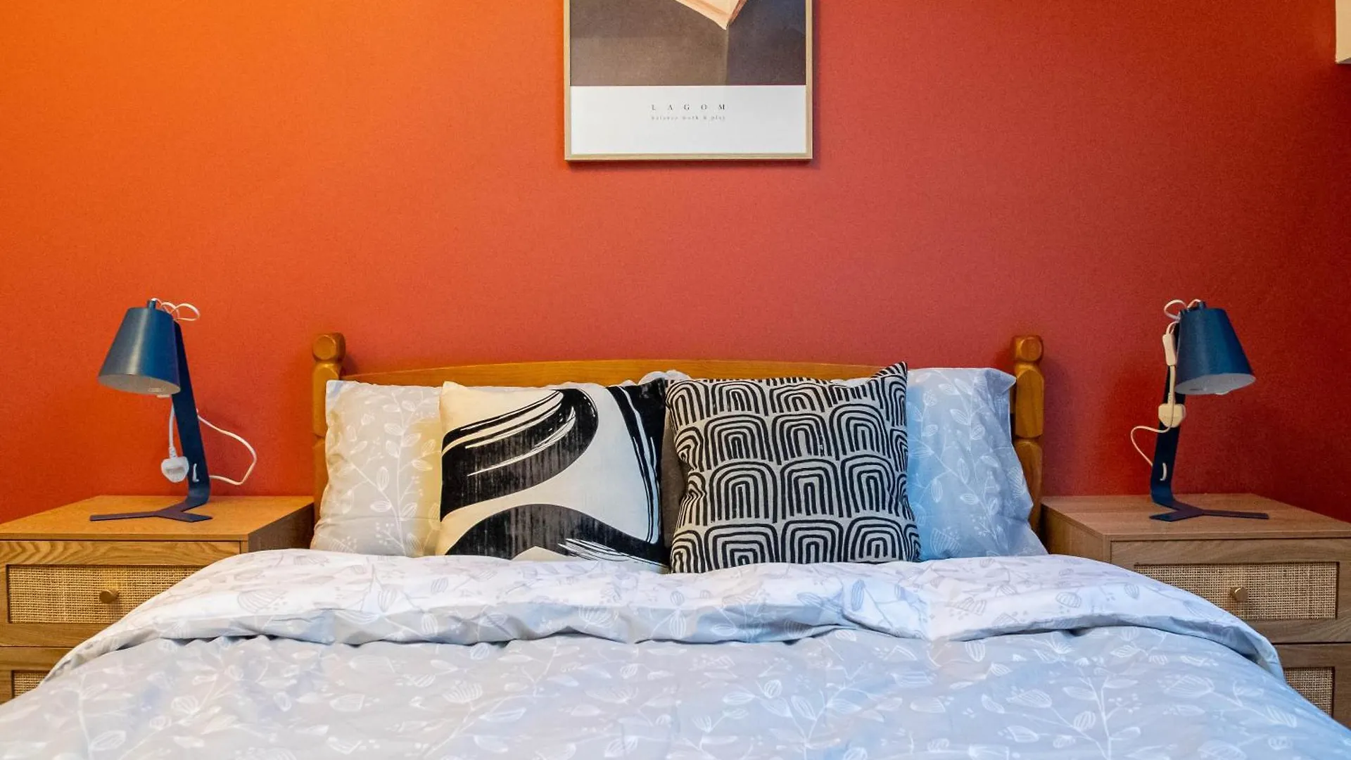 Hallam Sleek Central Apartment 셰필드 영국